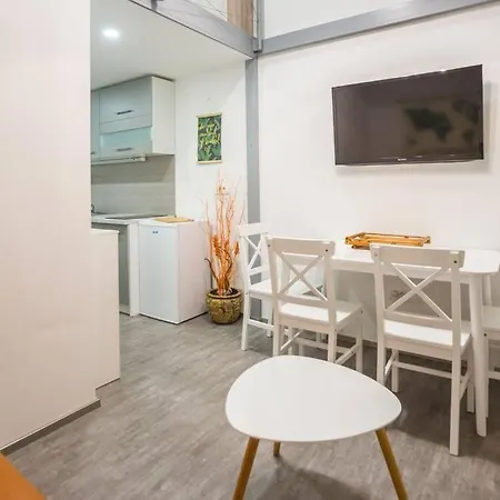 Apartma N'poznam Tobacna Apartment Ljubljana