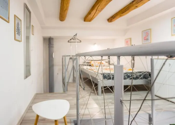 Appartement Apartma N'poznam Tobacna