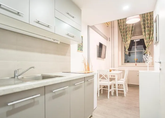 Apartma N'poznam Tobacna Apartma Ljubljana