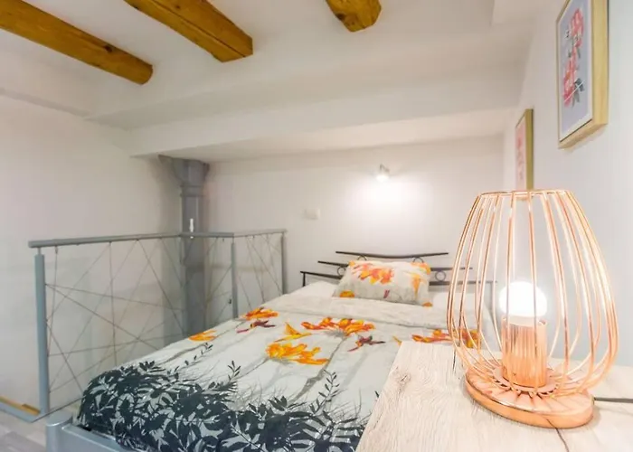 Appartement Apartma N'poznam Tobacna