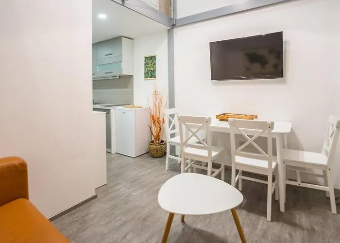Apartma N'poznam Tobacna Apartma Ljubljana