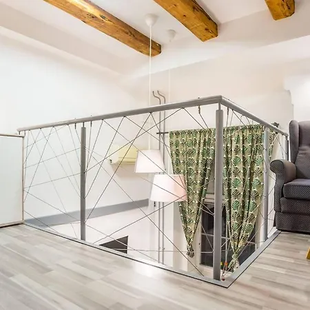 Apartma N'poznam Tobacna